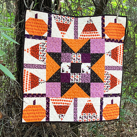 2019 Altogether Spooky Mystery Quilt