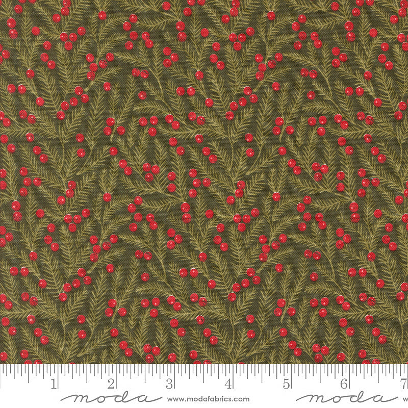 Berry & Pine Needles Evergreen